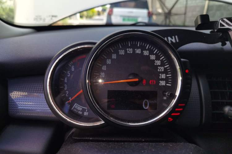 Used MINI 2014 1.5T COOPER Fun Instrument Cluster