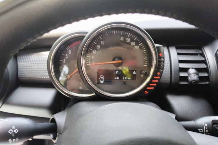 Used MINI 2014 1.5T COOPER Excitement Instrument Cluster