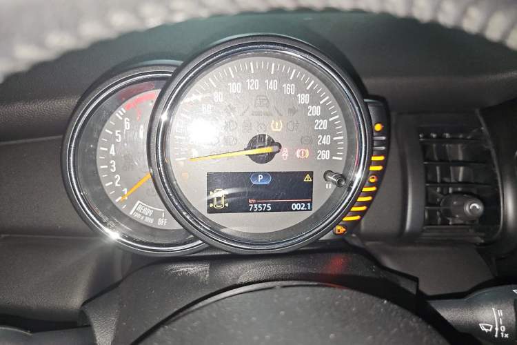 Used MINI 2014 1.2T ONE+ Instrument Cluster