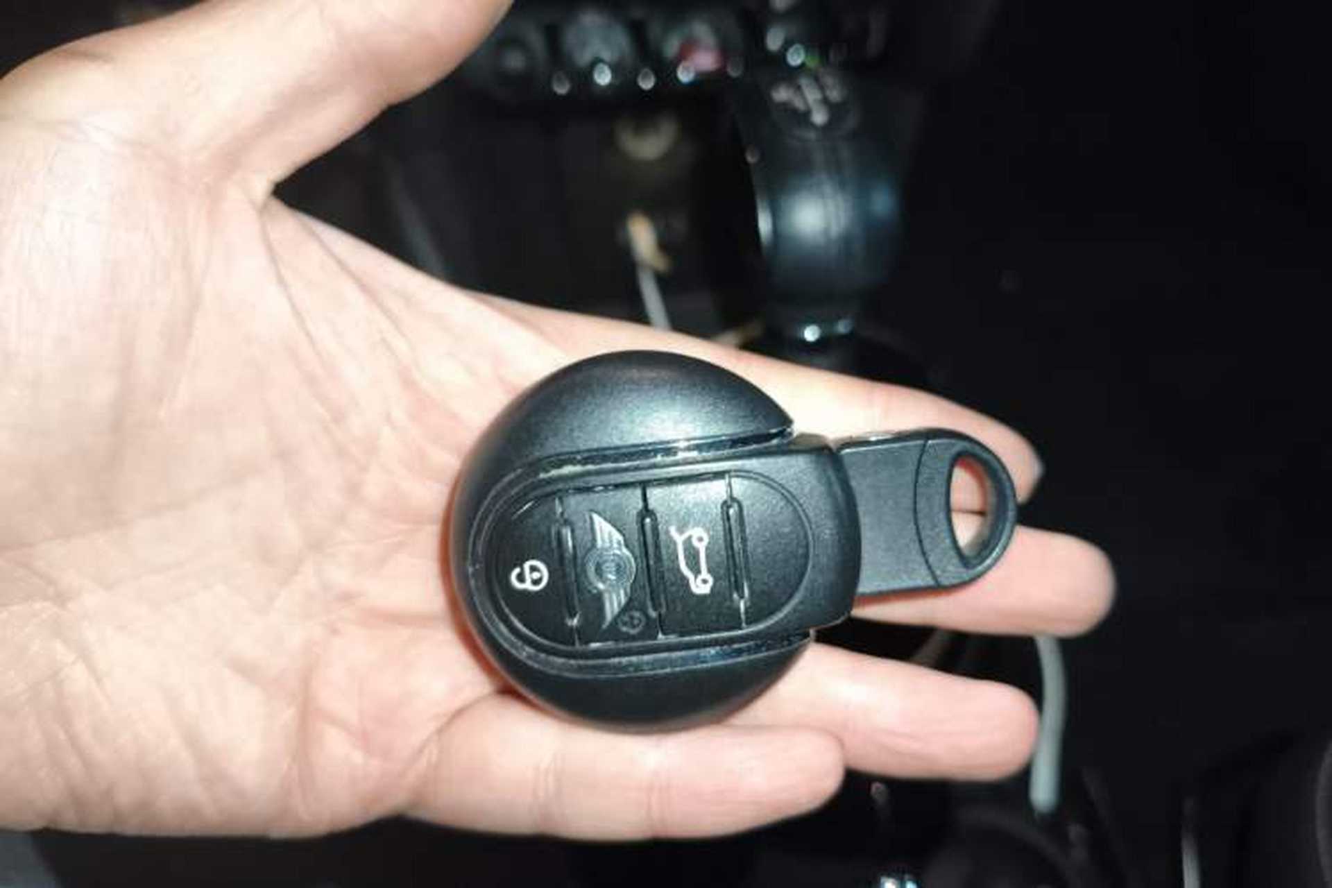 Used MINI 2014 1.5T COOPER Fun Interior 1