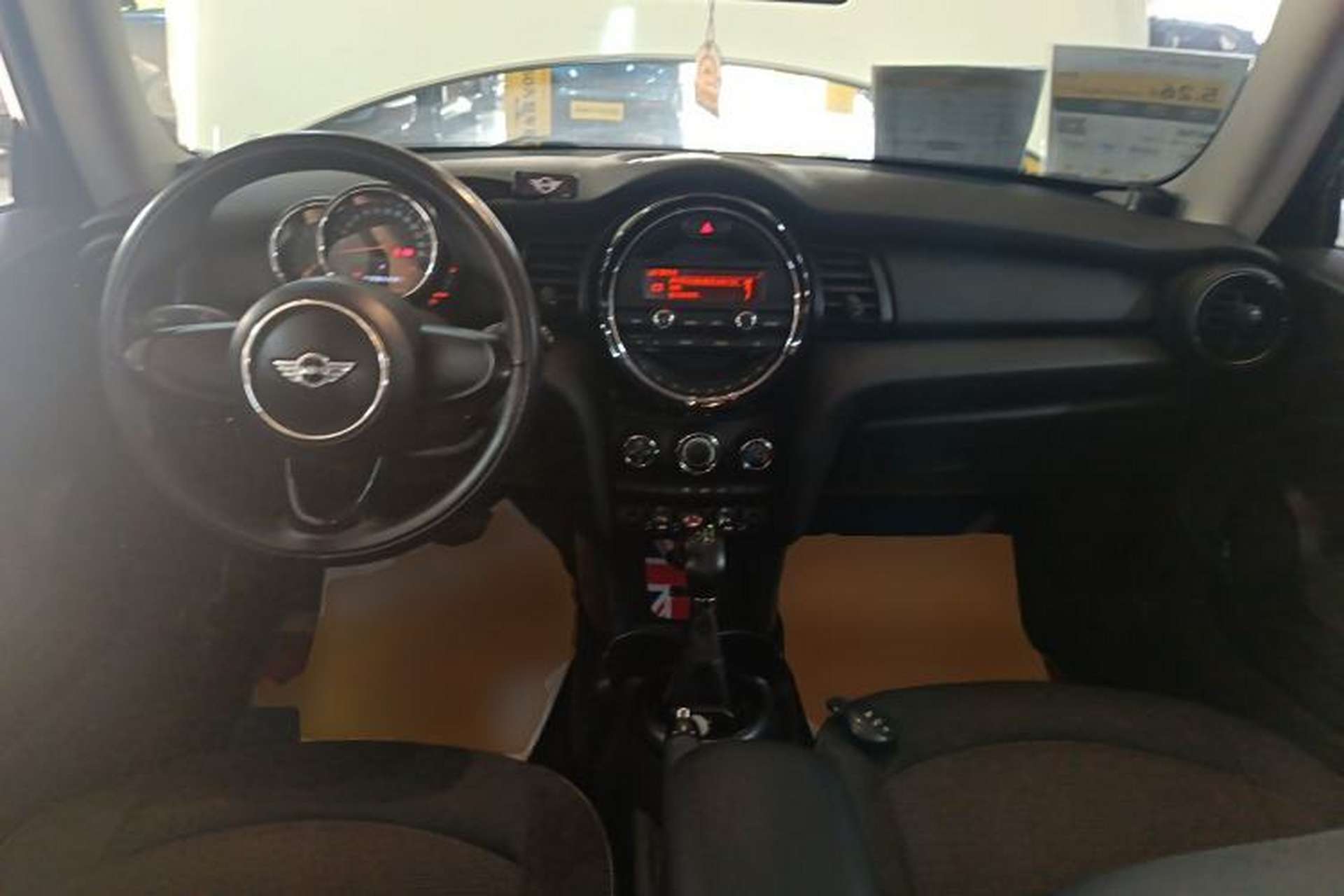 Used MINI 2014 1.2T ONE Interior 2