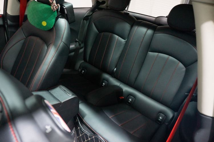 Used MINI 2014 1.5T COOPER Fun Interior 2