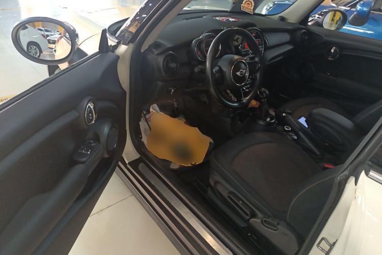 Used MINI 2014 1.2T ONE Interior 3