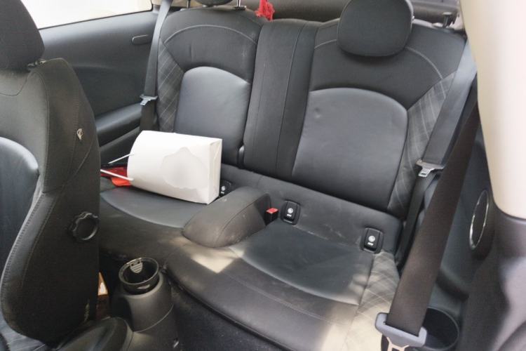 Used MINI 2014 1.5T COOPER Excitement Interior 4