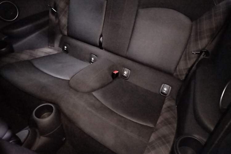 Used MINI 2014 2.0T COOPER S Fun Interior 4