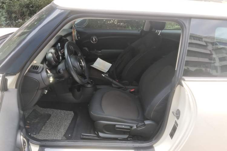 Used MINI 2014 1.2T ONE+ Left Front Seat