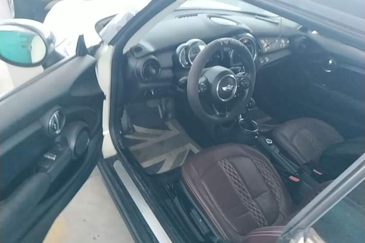 Used MINI 2014 1.5T COOPER Fun Left Front Seat