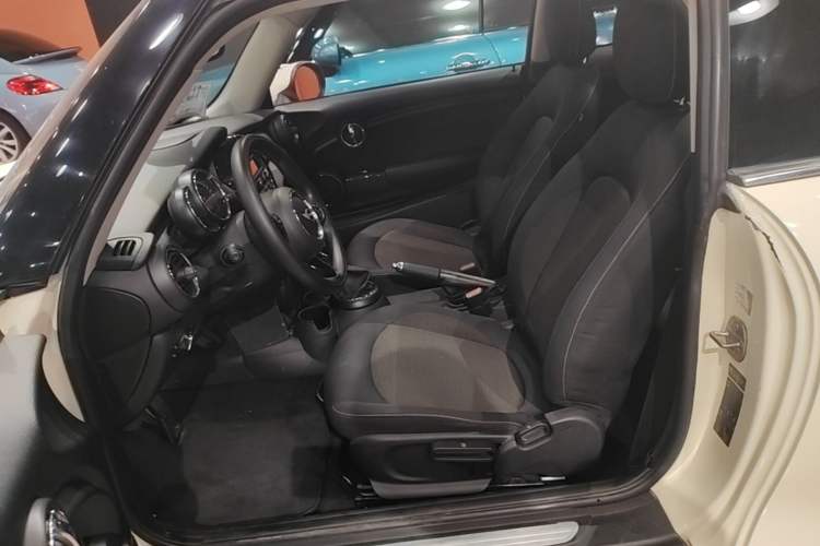 Used MINI 2014 1.2T ONE+ Left Front Seat