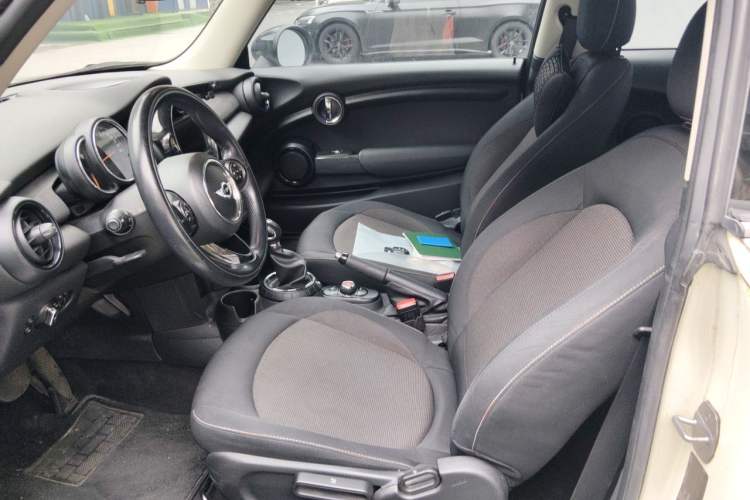 Used MINI 2014 1.5T COOPER Fun Left Front Seat