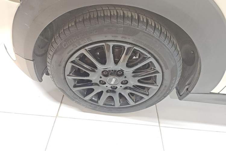 Used MINI 2014 1.2T ONE+ Left Front Wheel Hub