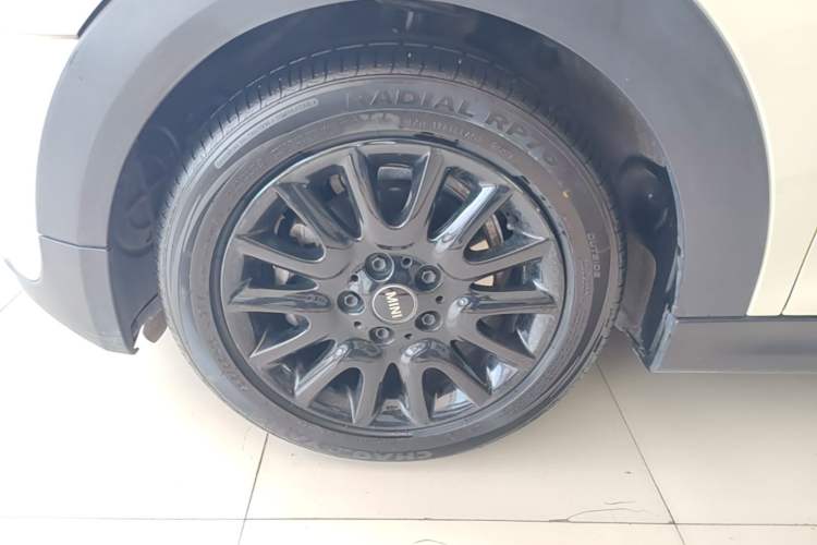 Used MINI 2014 1.2T ONE+ Left Front Wheel Hub