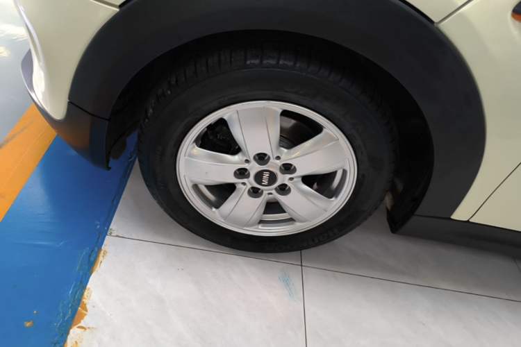 Used MINI 2014 1.2T ONE Left Front Wheel Hub