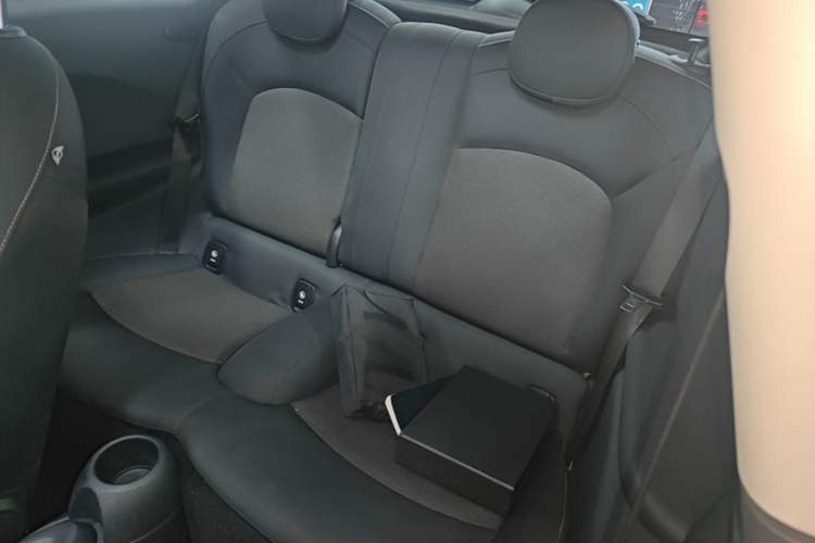 Used MINI 2014 1.2T ONE+ Left Rear Seat