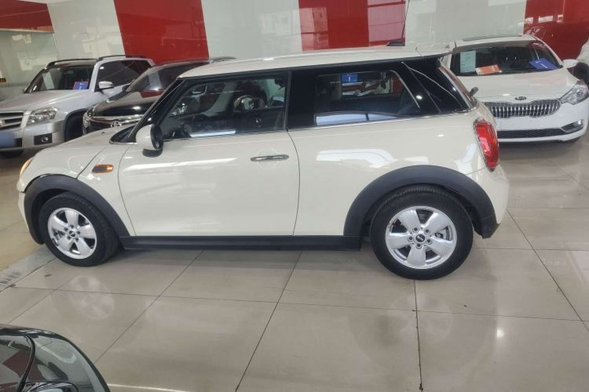 Used MINI 2014 1.2T ONE Left Side