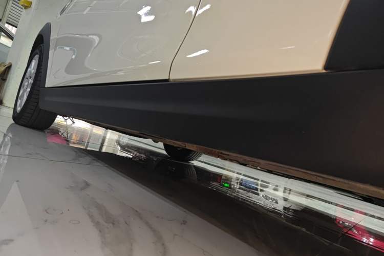 Used MINI 2014 1.5T COOPER Fun Left Side Sill