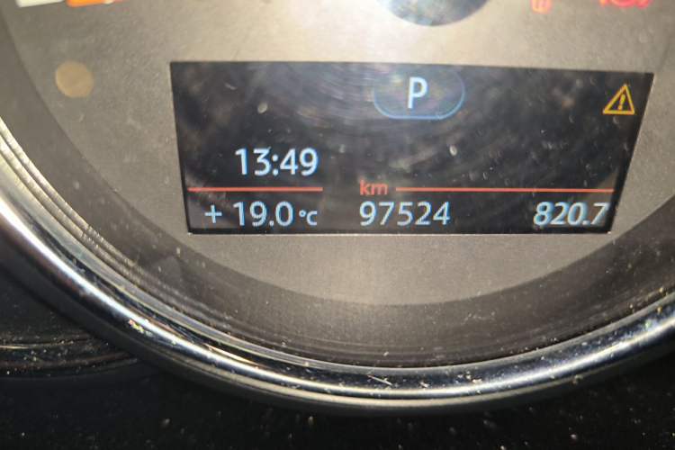 Used MINI 2014 1.5T COOPER Fun Odometer Close Up