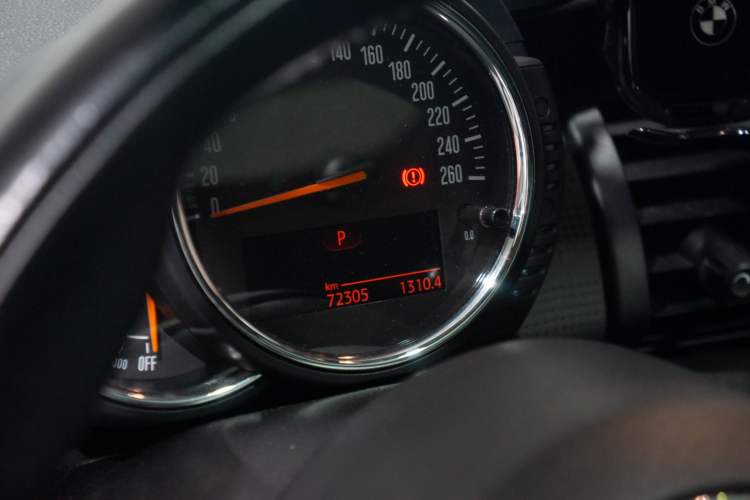 Used MINI 2014 1.5T COOPER Fun Odometer Close Up