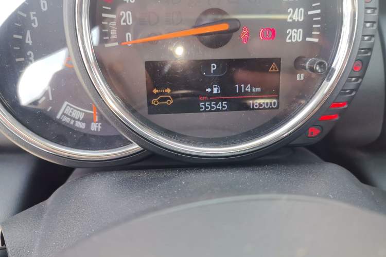 Used MINI 2014 1.2T ONE+ Odometer Close Up