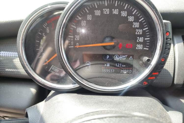 Used MINI 2014 1.5T COOPER Fun Odometer Close Up