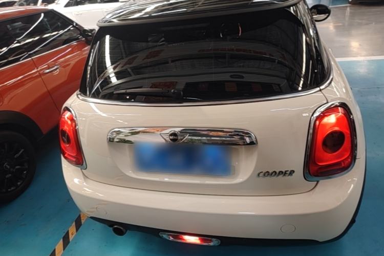 Used MINI 2014 1.5T COOPER Fun Rear