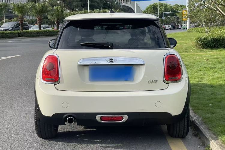 Used MINI 2014 1.2T ONE+ Rear