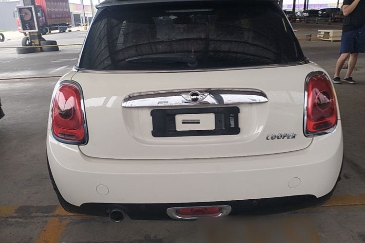 Used MINI 2014 1.5T COOPER Fun Rear