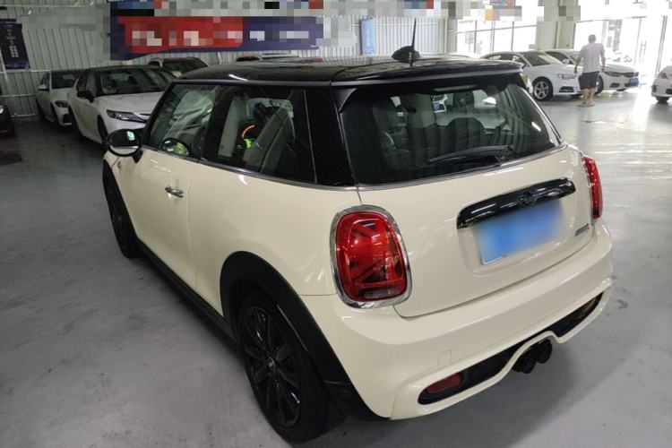 Used MINI 2014 2.0T COOPER S Excitement Rear Left 45 Deg