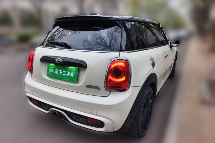 Used MINI 2014 2.0T COOPER S Excitement Rear Right 45 Deg