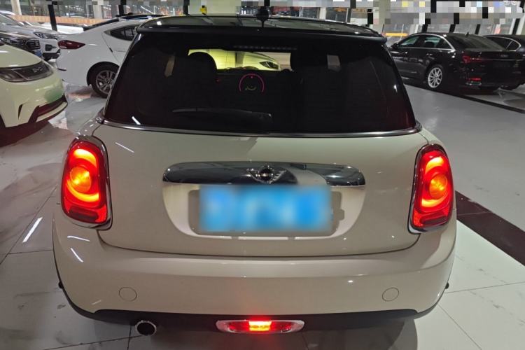 Used MINI 2014 1.5T COOPER Fun Rear