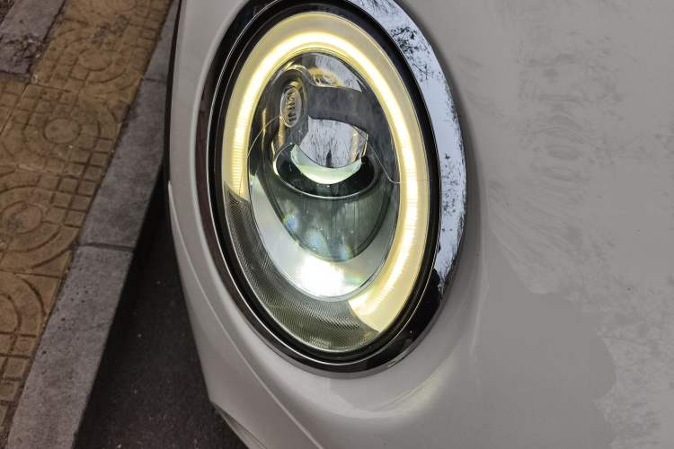 Used MINI 2014 2.0T COOPER S Excitement Right Front Headlight