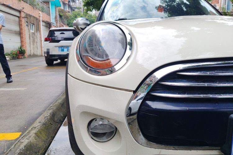 Used MINI 2014 1.5T COOPER Fun Right Front Headlight