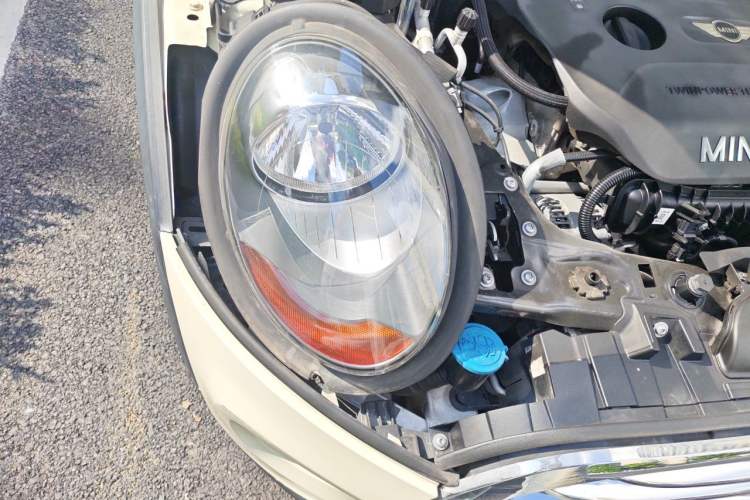Used MINI 2014 1.2T ONE+ Right Front Headlight