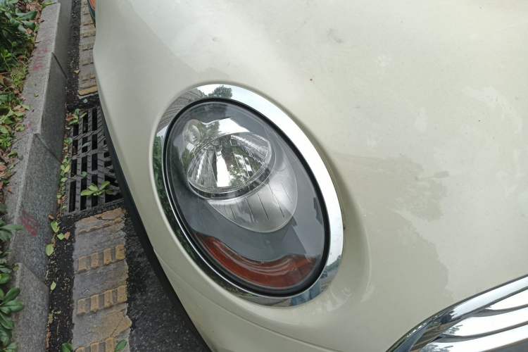 Used MINI 2014 1.5T COOPER Fun Right Front Headlight