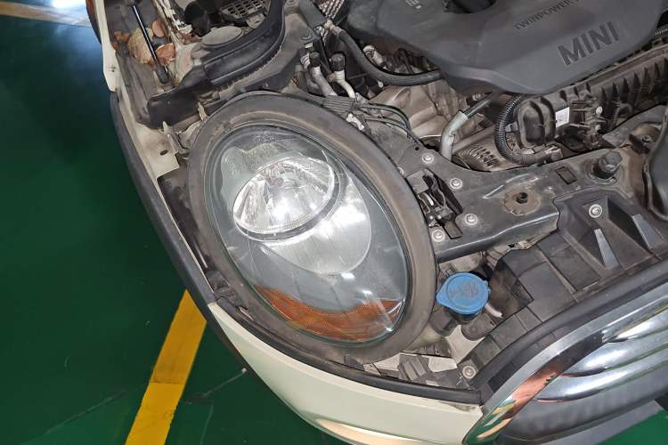 Used MINI 2014 1.2T ONE+ Right Front Headlight