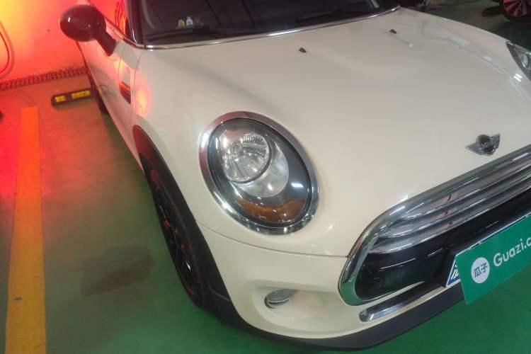 Used MINI 2014 1.5T COOPER Fun Right Front Headlight