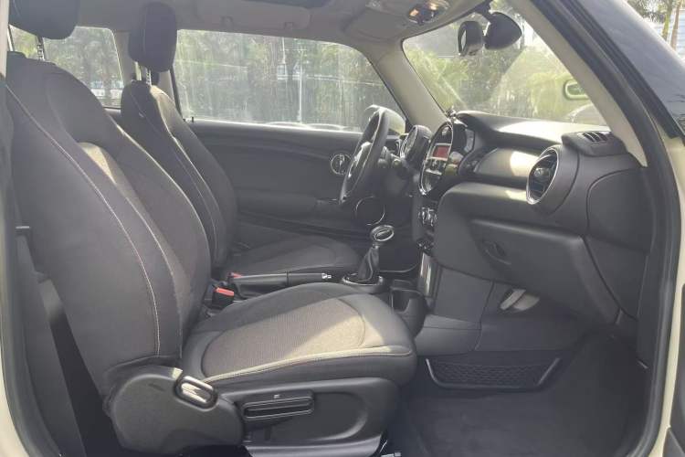 Used MINI 2014 1.2T ONE+ Right Front Seat