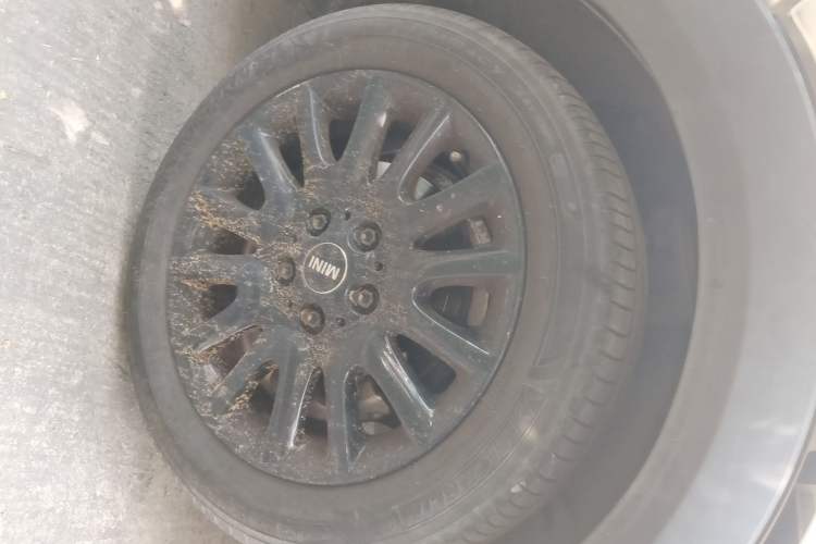 Used MINI 2014 1.2T ONE+ Right Front Wheel Hub