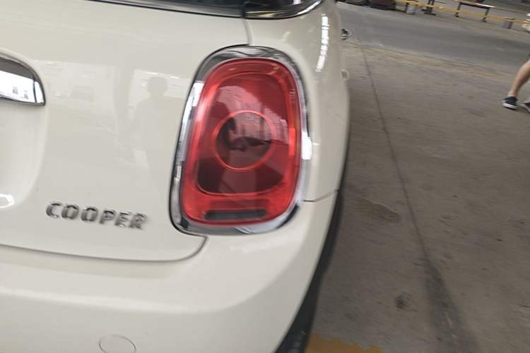 Used MINI 2014 1.5T COOPER Fun Right Rear Taillight