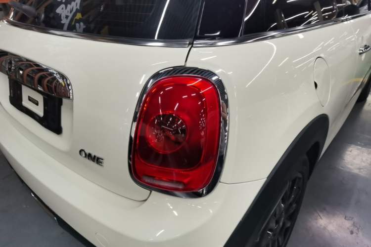 Used MINI 2014 1.2T ONE+ Right Rear Taillight