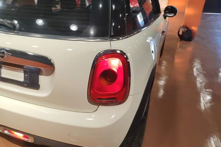 Used MINI 2014 1.2T ONE+ Right Rear Taillight