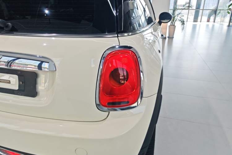 Used MINI 2014 1.5T COOPER Fun Right Rear Taillight