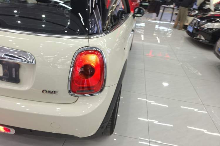 Used MINI 2014 1.2T ONE+ Right Rear Taillight