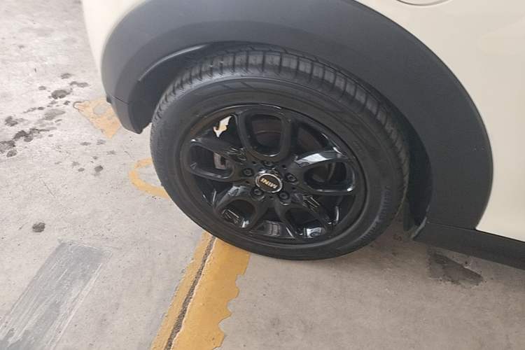 Used MINI 2014 1.5T COOPER Fun Right Rear Wheel Hub