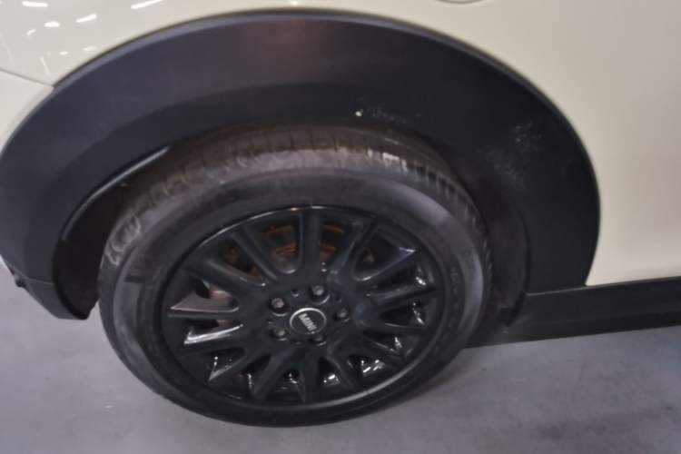 Used MINI 2014 1.2T ONE+ Right Rear Wheel Hub