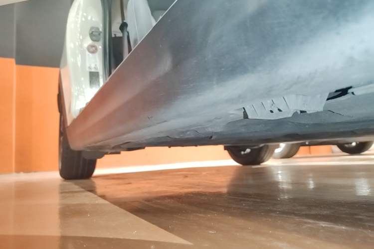 Used MINI 2014 1.2T ONE+ Right Side Sill