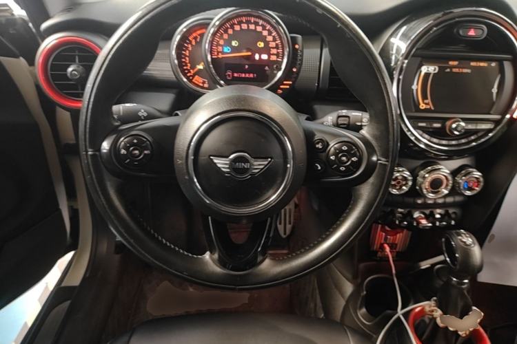 Used MINI 2014 1.5T COOPER Fun Steering Wheel