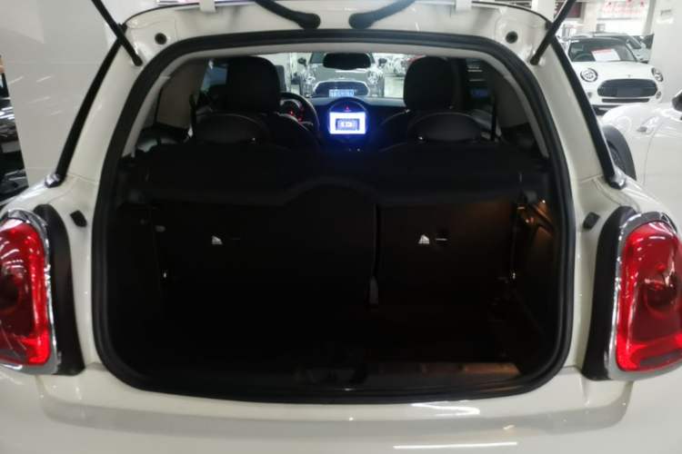 Used MINI 2014 1.2T ONE+ Trunk