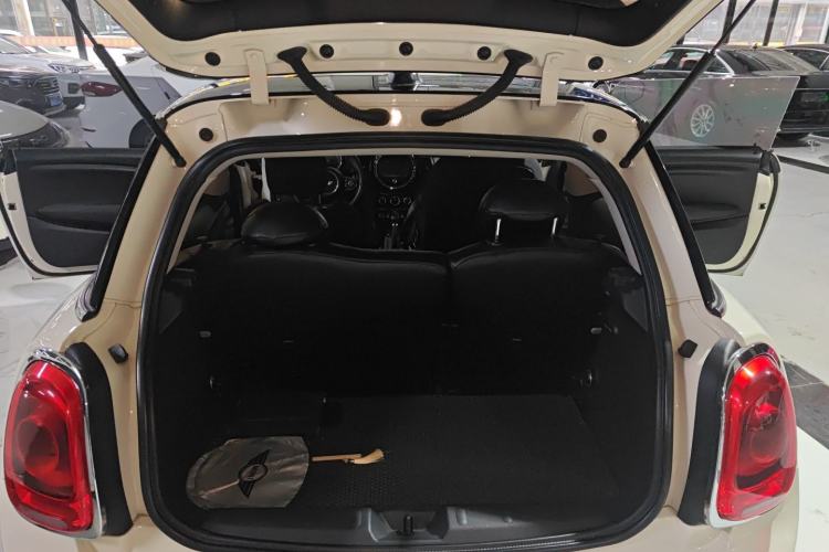 Used MINI 2014 1.5T COOPER Fun Trunk