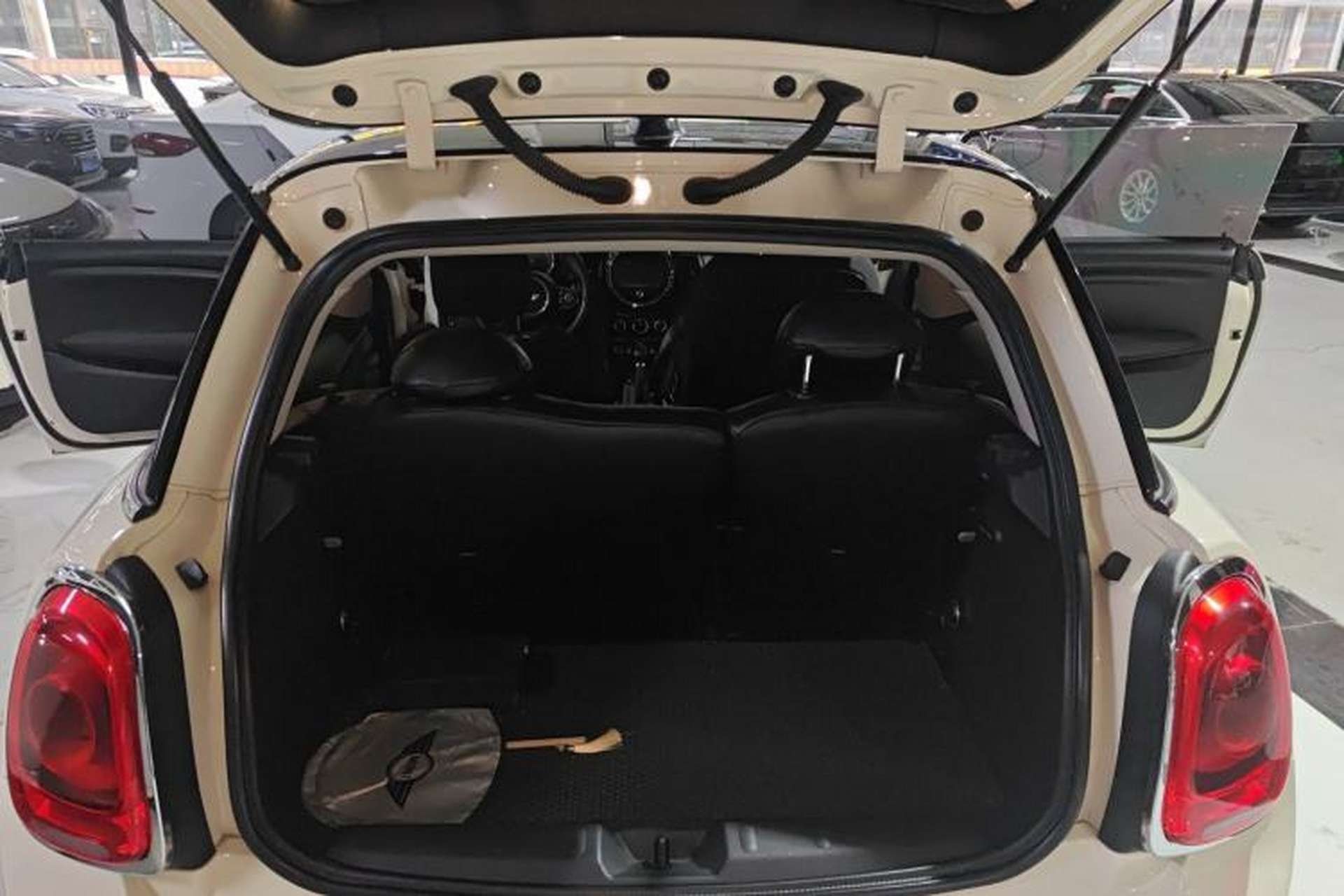 Used MINI 2014 1.5T COOPER Fun Trunk
