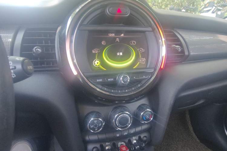 Used MINI 2014 1.5T COOPER Fun Audio And AC Panel